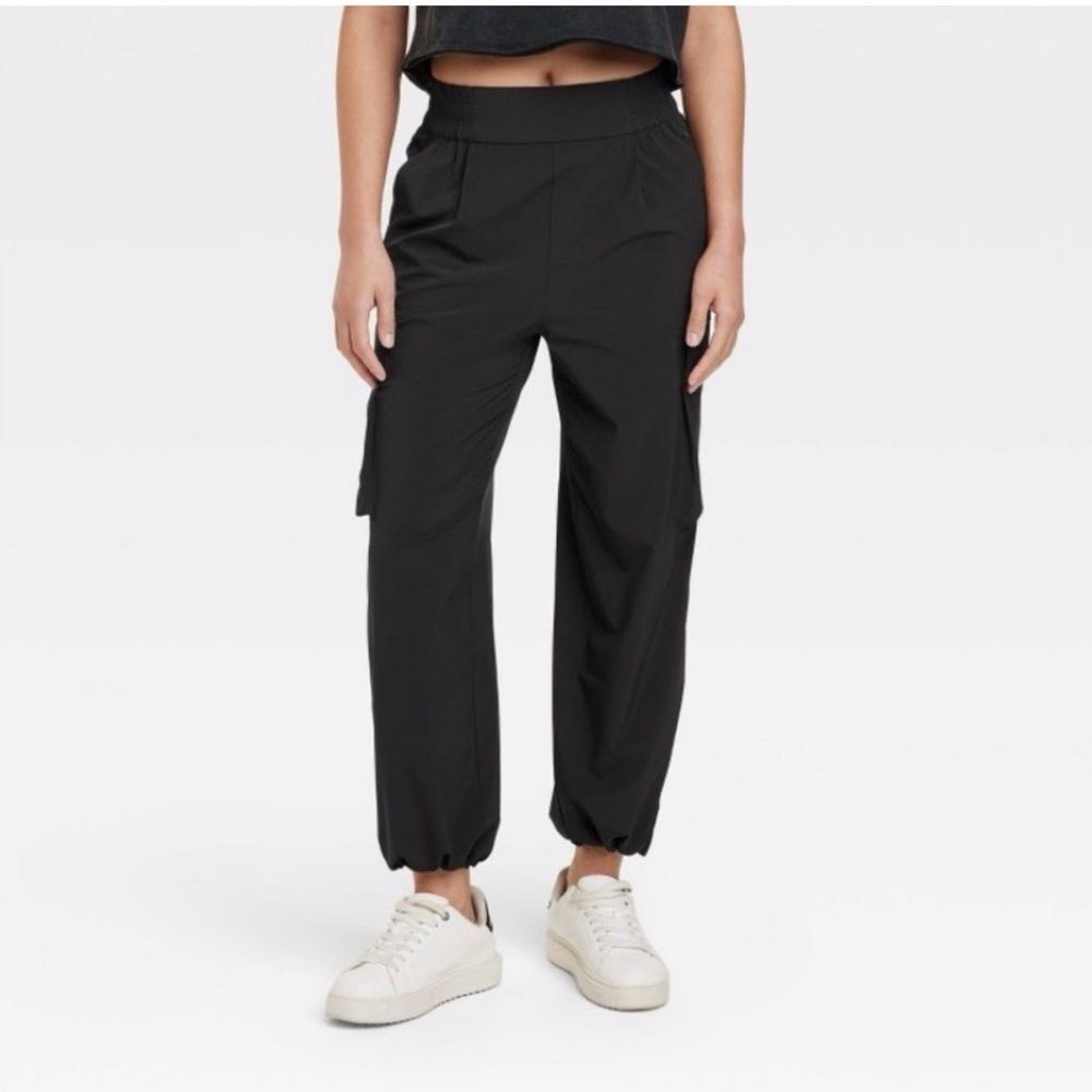 NWOT JoyLab Black Cargo Track Joggers Regular Length